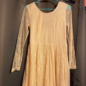 White lace dress